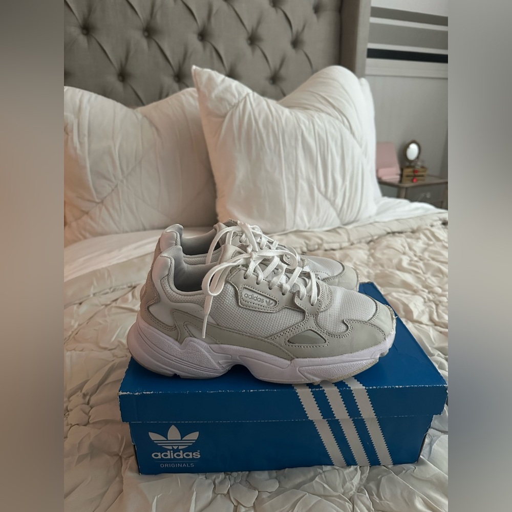 Adidas Falcon Sneakers